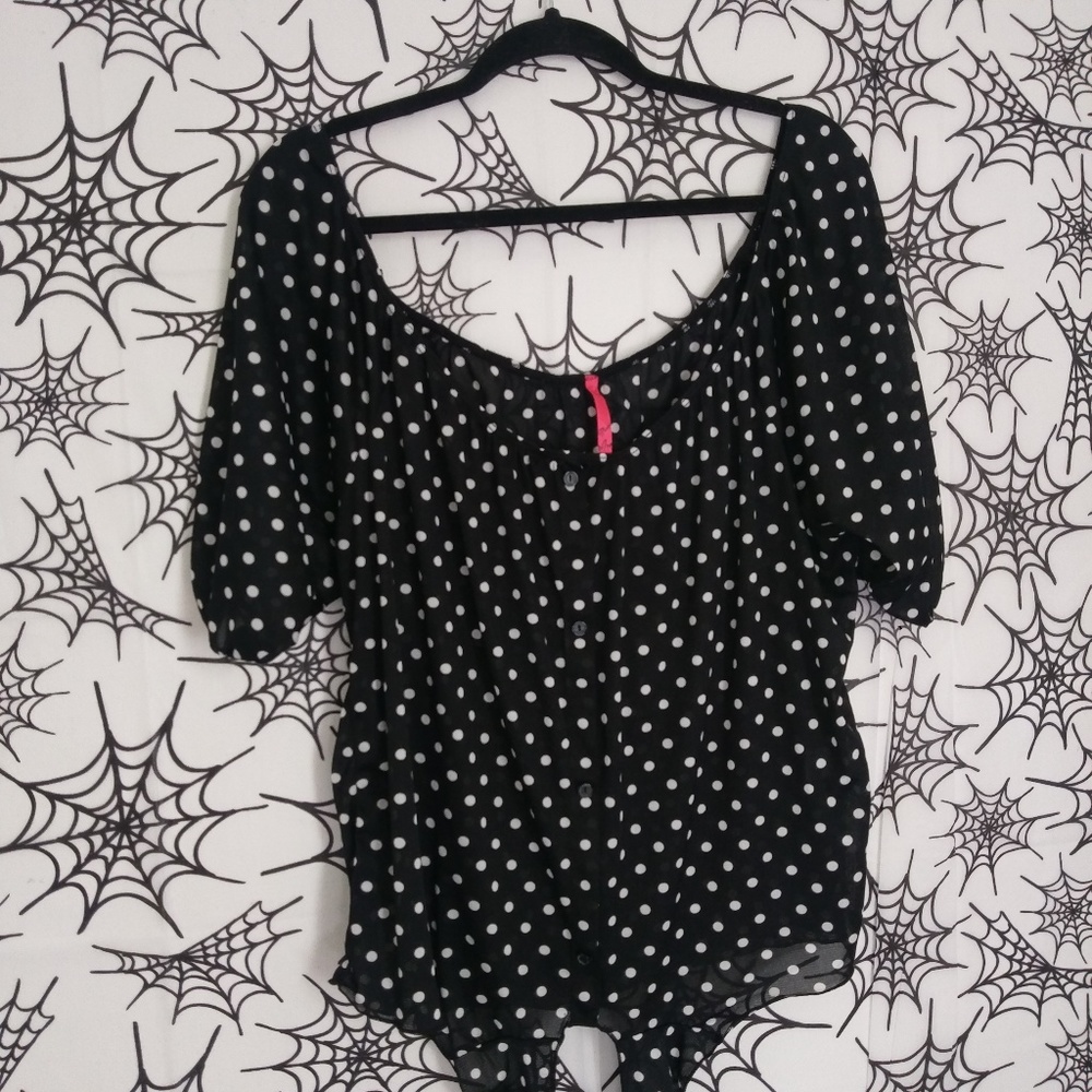 🎃 Polka Dot Off the Shoulder Blouse
